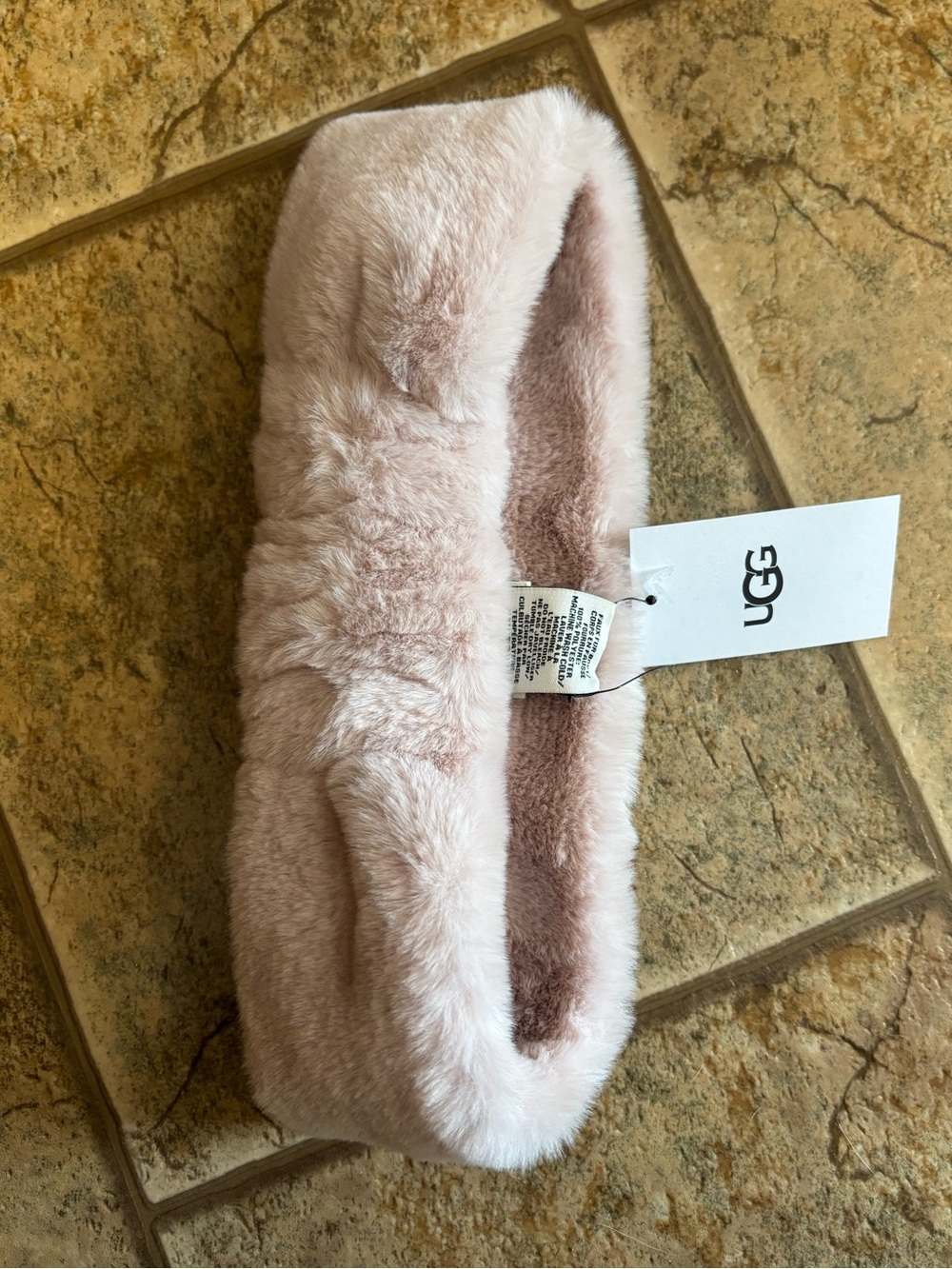 NWT UGG women’s Faux Fur Headband OS